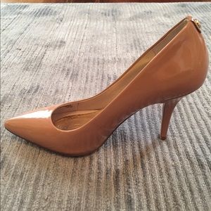 Nude heels - new never worn - perfect condition